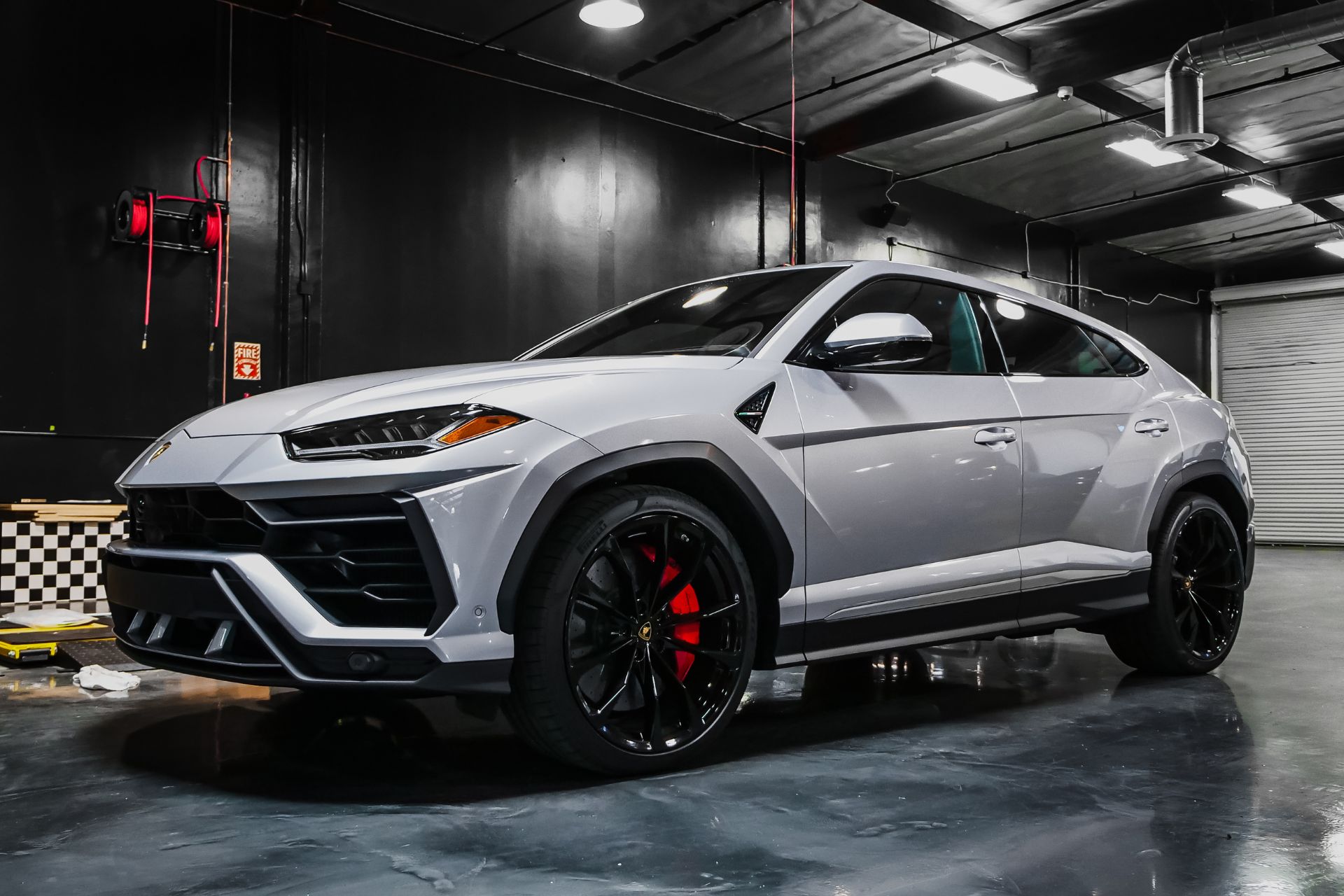 Exterior car detal in Boston Massachusetts. | Massachusetts Mobile Detail | South Shore Mobile interior and exterior car, RV, truck, and boat detailing.