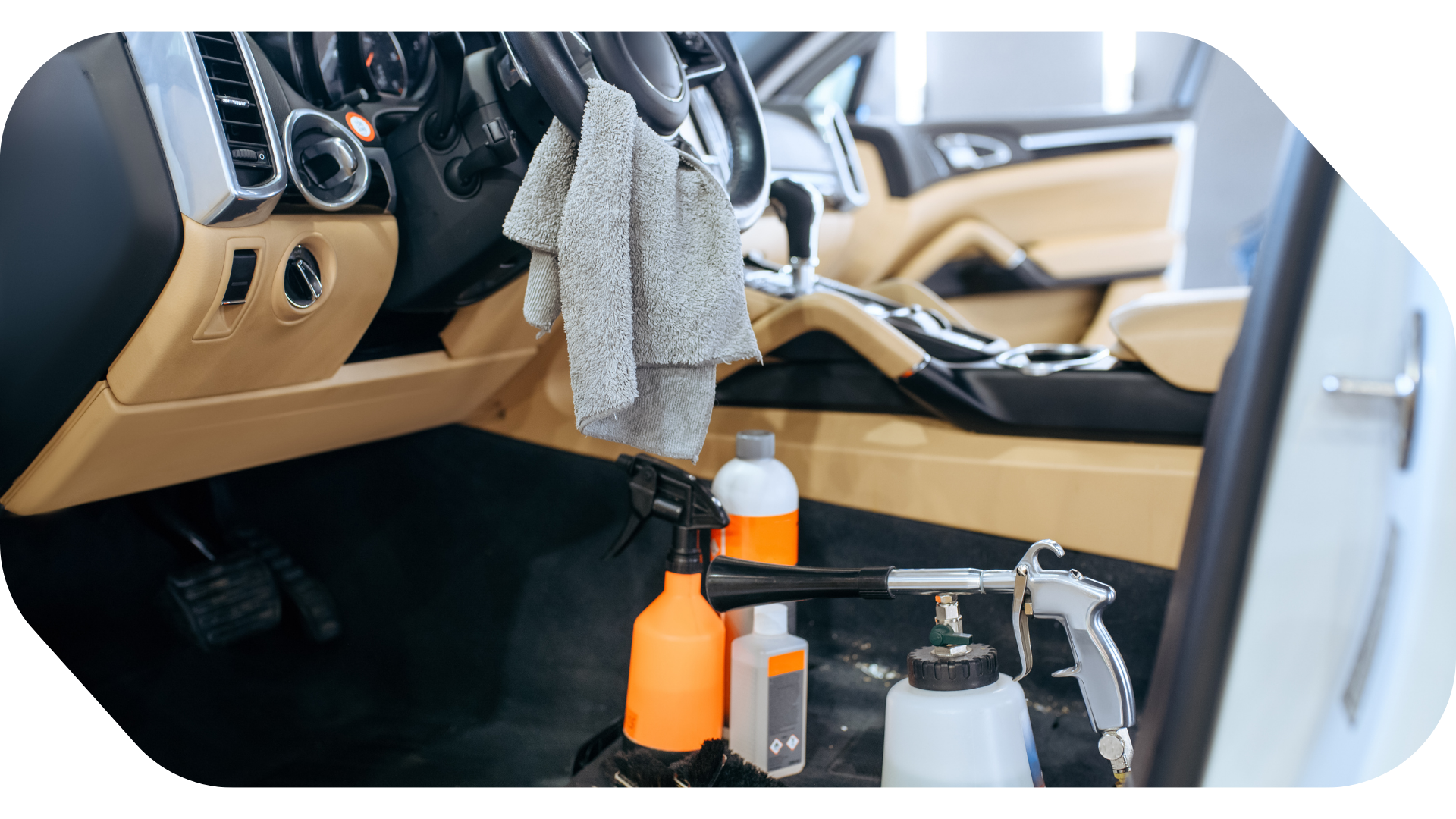 Massachusetts Mobile Detail | South Shore Mobile interior and exterior car, RV, truck, and boat detailing.