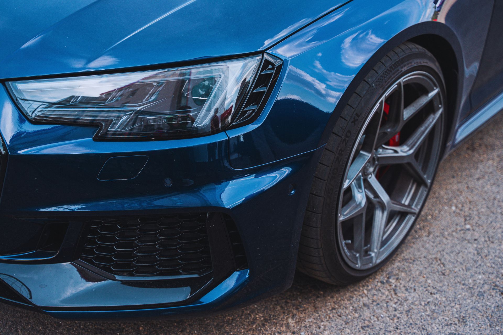 Massachusetts Mobile Detail | South Shore Mobile interior and exterior car, RV, truck, and boat detailing.